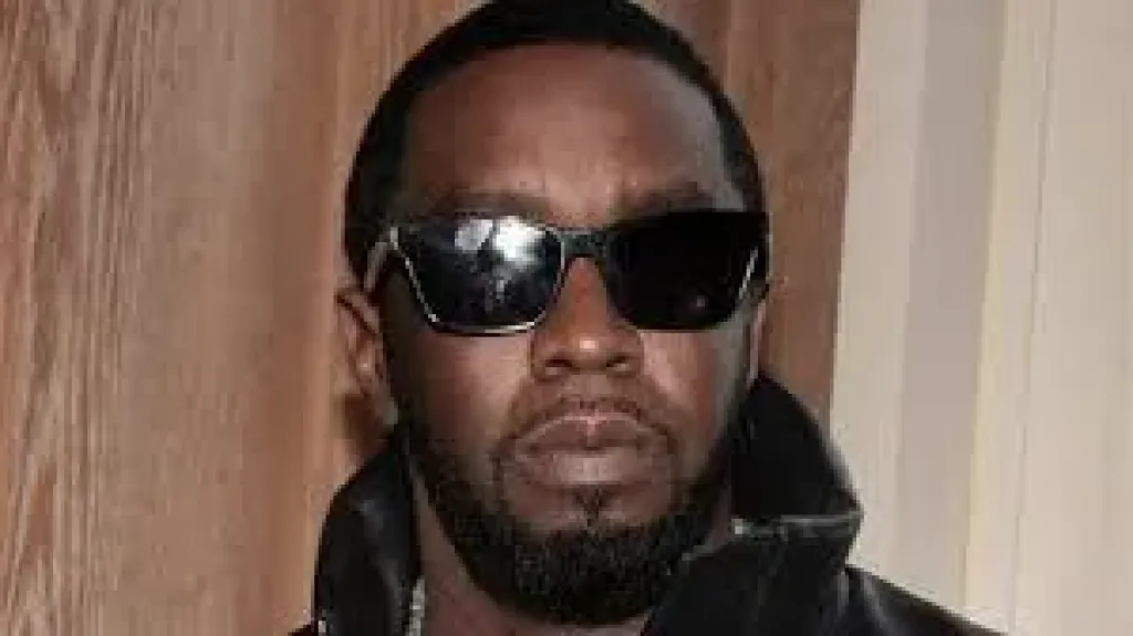 موظفو ”ديدي” يشكون من عدم حصولهم على رواتبهم منذ سجنه