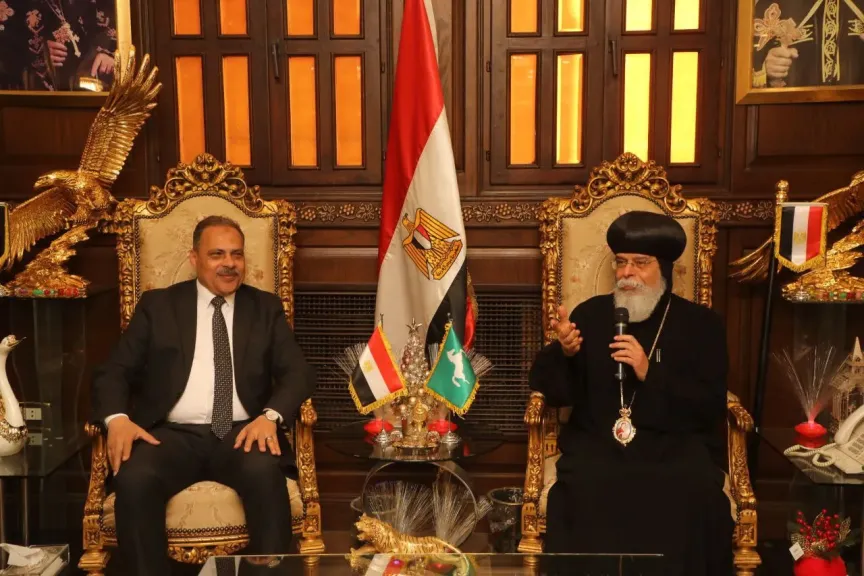 محافظ الشرقية يزور المطرانية والكنيسة الكاثوليكية بالزقازيق لتقديم التهنئة للأخوة المسيحيين بعيد الميلاد المجيد