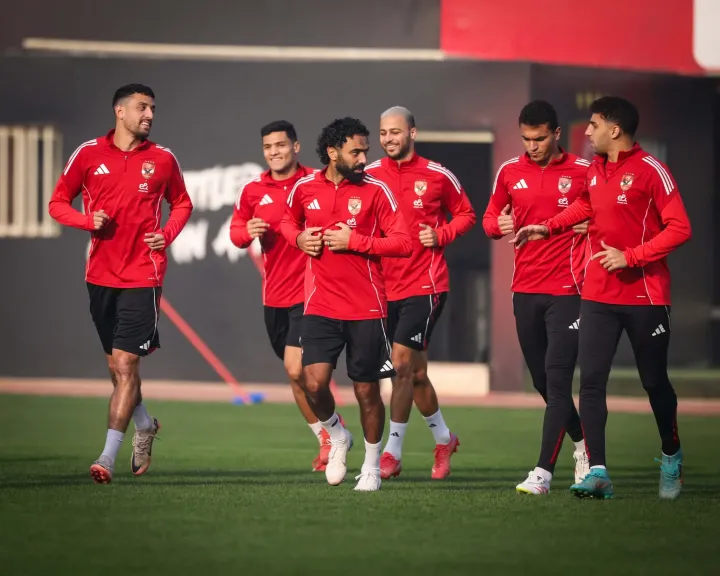 الأهلي يواصل تدريباته وأفشة يبدأ المشاركة تدريجيًا