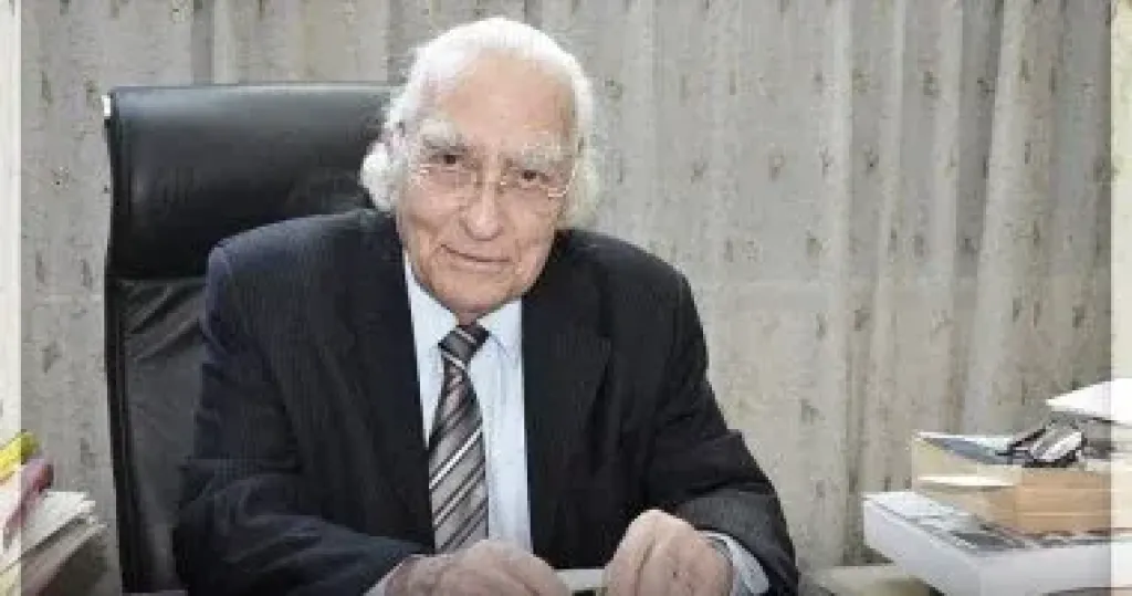 رئيس الطائفة الإنجيلية ينعى المفكر الكبير مراد وهبة: فقدنا قامة تنويرية