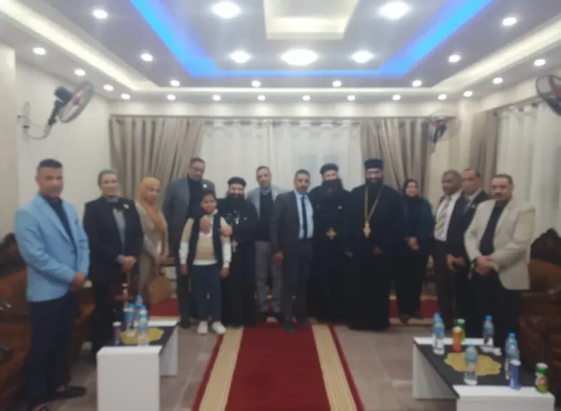 وفد الجبهة الوطنية بأمانة السلام ثان يهنئ أقباط الكنيسة بعيد الميلاد المجيد تأكيدًا للوحدة الوطنية