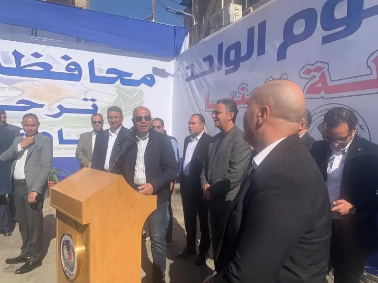 وزير التموين ومحافظ المنيا يفتتحان معرض أسواق اليوم الواحد بالمنيا لتخفيف العبء عن المواطنين