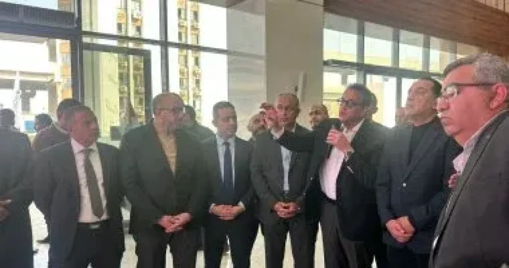 رئيس الوزراء يوجه بتشغيل مستشفى بولاق الدكرور قبل شهر رمضان