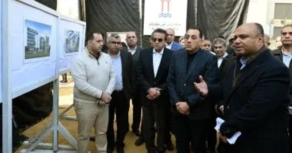 رئيس الوزراء يوجه بإعداد تقرير شهري لمستجدات إنشاء مستشفى بولاق أبو العلا