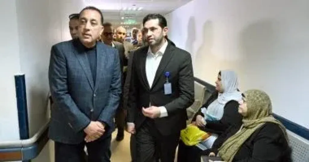 رئيس الوزراء يتفقد مستشفى أم المصريين