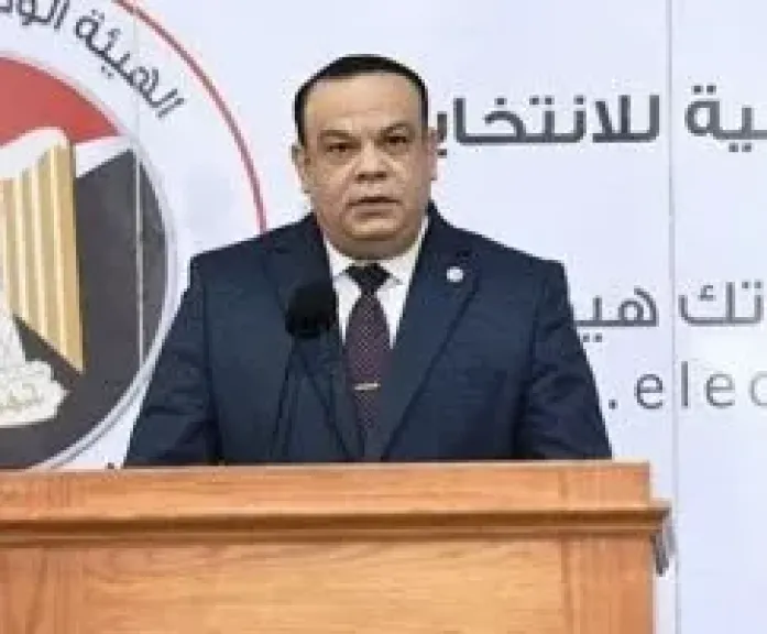 فوز تامر عبد القادر فى جولة الإعادة بدائرة الداخلة بالوادى الجديد بانتخابات النواب