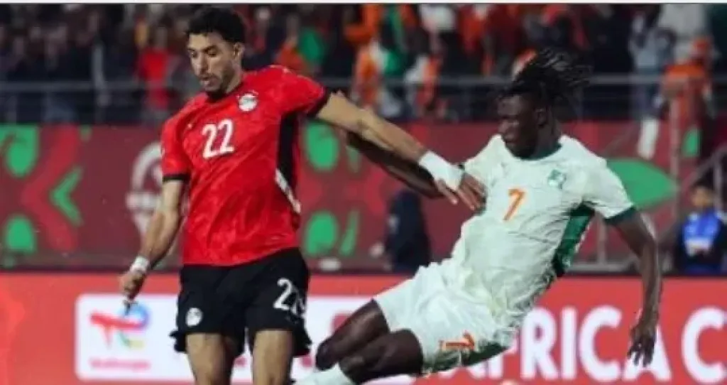 ” بث مباشر ” أحمد فتوح ينقذ مرمى منتخب مصر من فرصة هدف محقق لكوت ديفوار