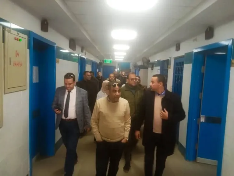 جولة تفقدية لوكيل وزارة الصحة باسيوط لمتابعة القطاع الطبي بمركز ديروط