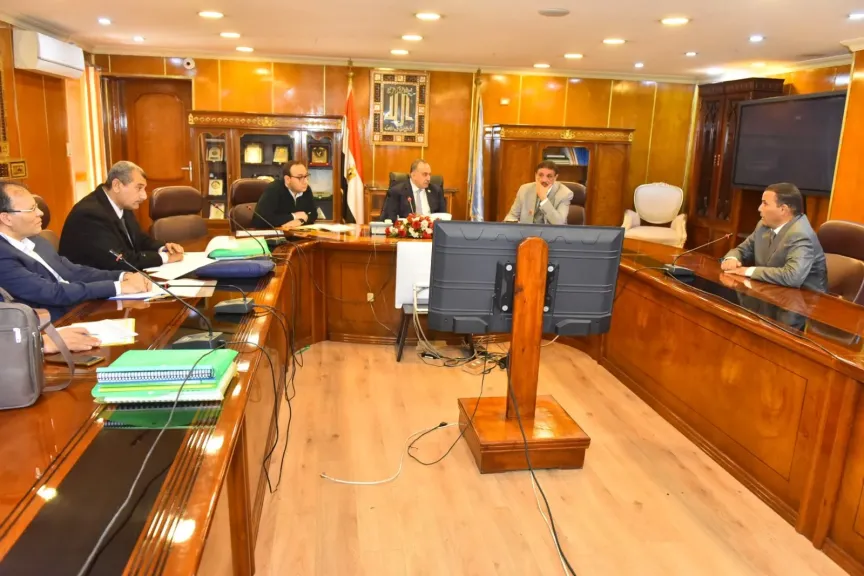 محافظ أسيوط يترأس لجنة اختيار قيادات جديدة بمديرية الزراعة وفق معايير الكفاءة