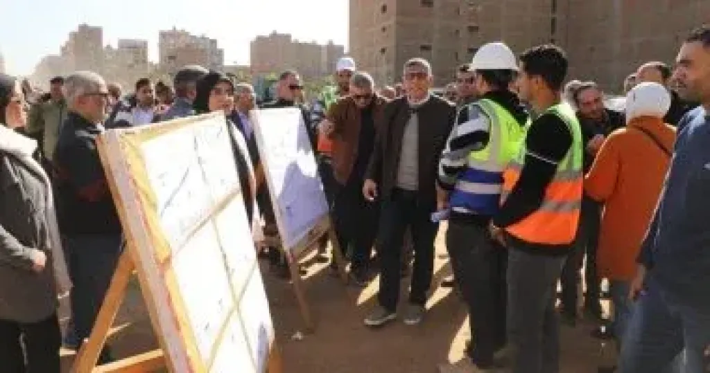 محافظ الجيزة يتفقد مشروع رصف وتطوير طريق الإخلاص بالطالبية والعمرانية