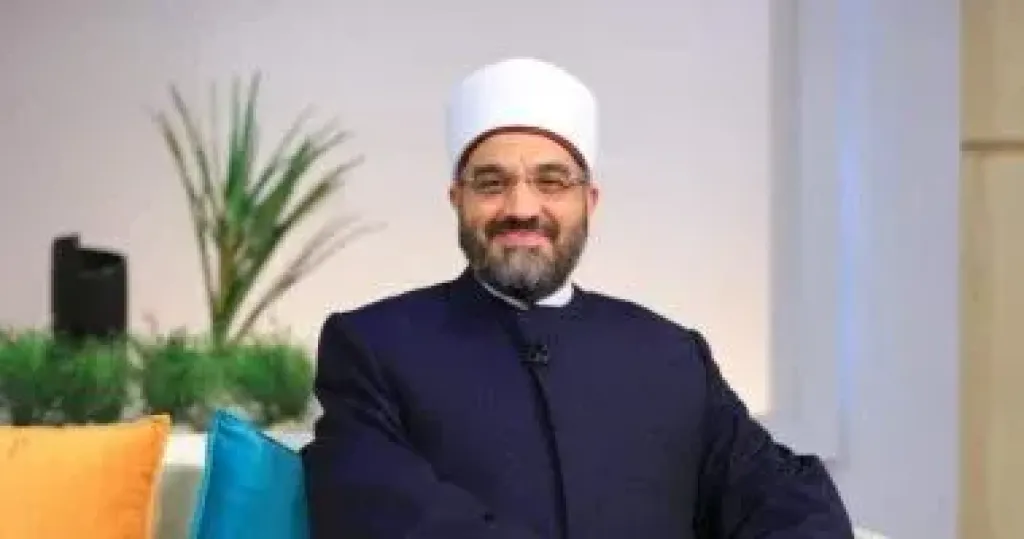 مفتى الجمهورية يهنئ الدكتور عمرو الوردانى أمين الفتوى بعد تعيينه بمجلس النواب