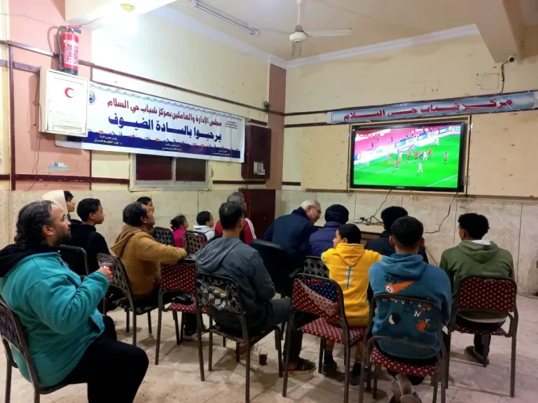 محافظ أسيوط: مراكز الشباب تفتح أبوابها للجماهير لدعم وتشجيع المنتخب الوطني