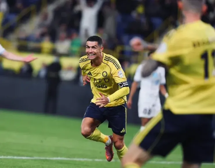 كريستيانو رونالدو.. أسطورة العصور الكروية