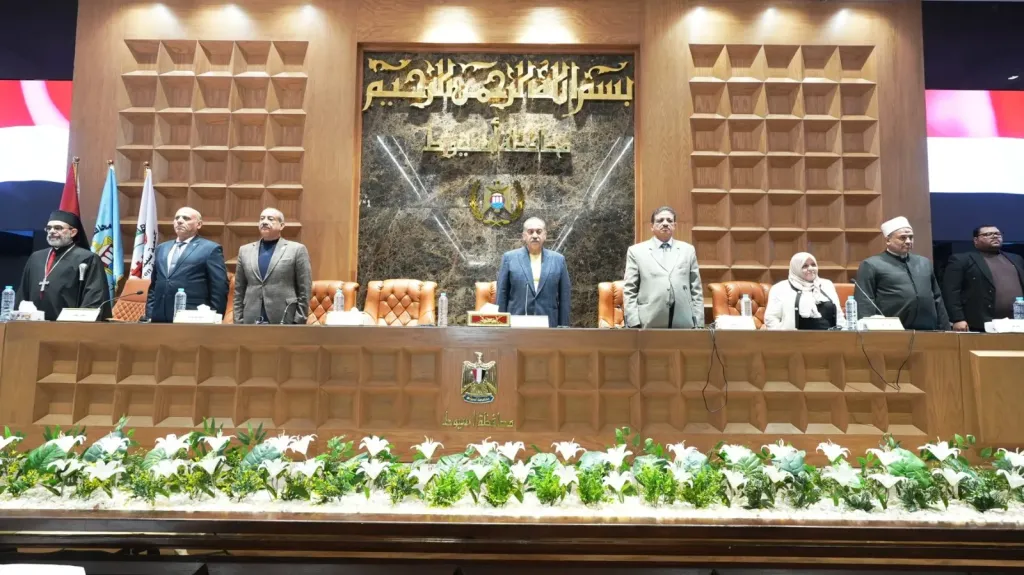 محافظ أسيوط يطلق مبادرة ”كوب لبن لكل طفل” لتعزيز صحة الأطفال وبناء أجيال قادرة