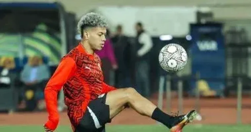 إمام عاشور يتدرب منفردا في التتش تنفيذا لعقوبة الأهلي