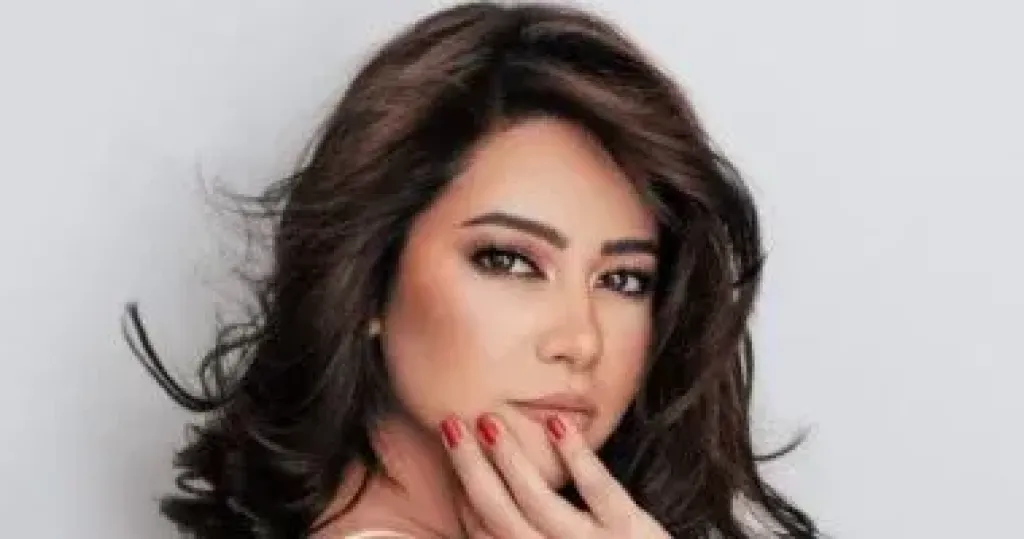 عبير صبري تدعو لـ شيرين عبد الوهاب: ربنا يشفيها ويخليها لبناتها