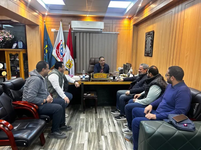 وكيل وزارة الصحة بأسيوط يلتقي وفد نقابة الأطباء لبحث قضايا المهنة