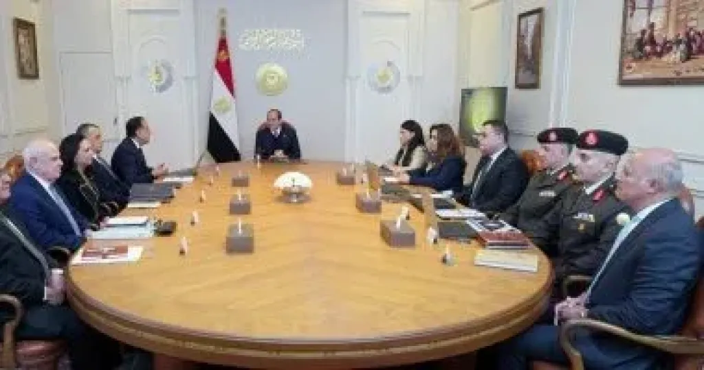 الرئيس السيسي يوجه بمتابعة تنفيذ ما تبقى من أعمال المرحلة الأولى لحياة كريمة