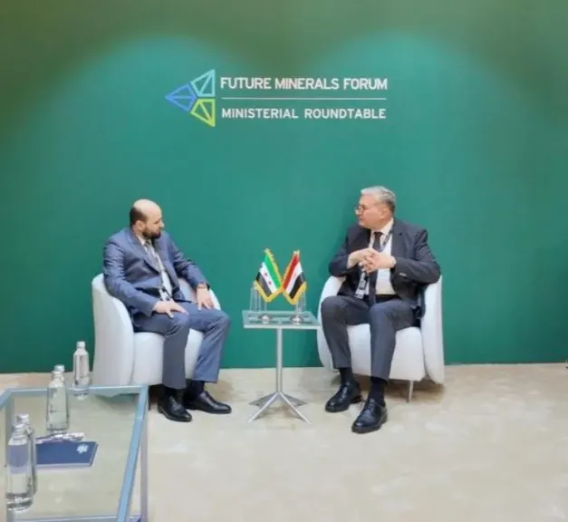 وزير البترول والثروة المعدنية يلتقي نظيره السوري