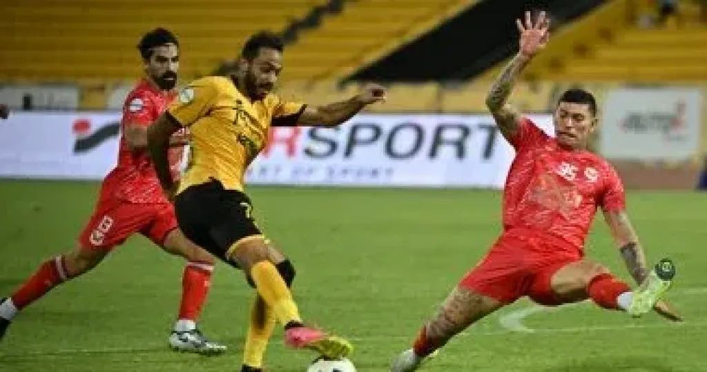 محمود كهربا يتلقى عروضًا محلية بعد فسخ تعاقده مع القادسية الكويتي