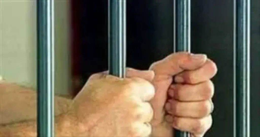 استجواب 4 متهمين بالاستيلاء علي أموال المواطنين بزعم تسفيرهم بتأشيرات مزورة