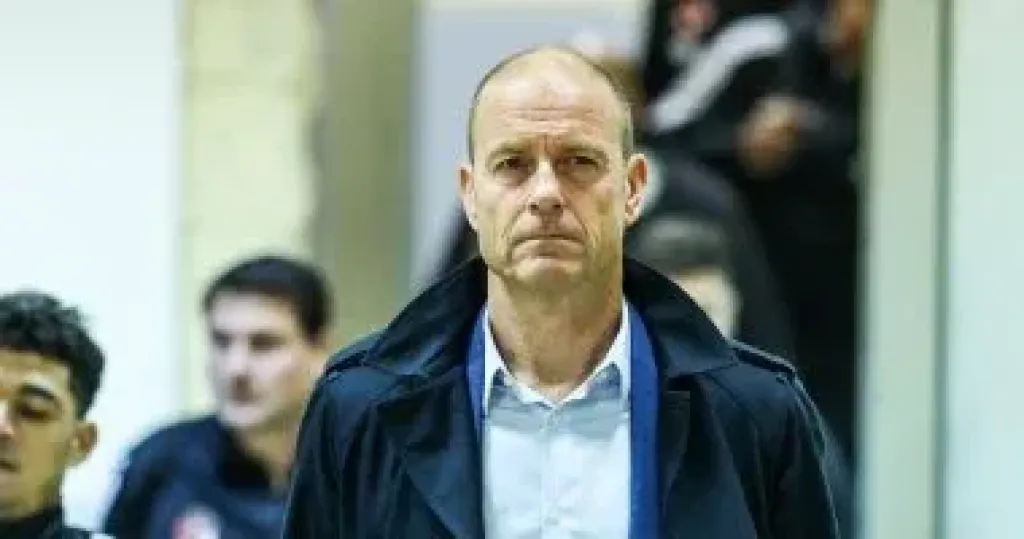 الأهلي يبحث مع توروب موقف كوكا وشكرى بعد حسم صفقة بلعمرى