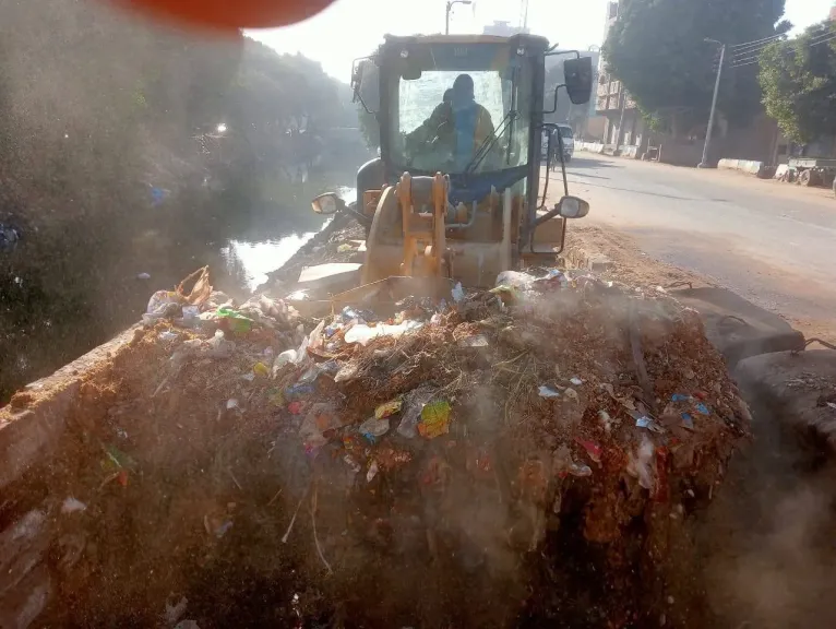 محافظ أسيوط يؤكد أهمية تكثيف حملات النظافة ورفع 66 طنًا من المخلفات