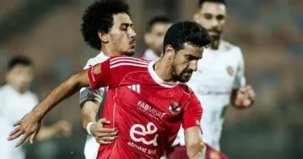 بن رمضان وعبد القادر يدعمان قائمة الأهلي لمباراة طلائع الجيش