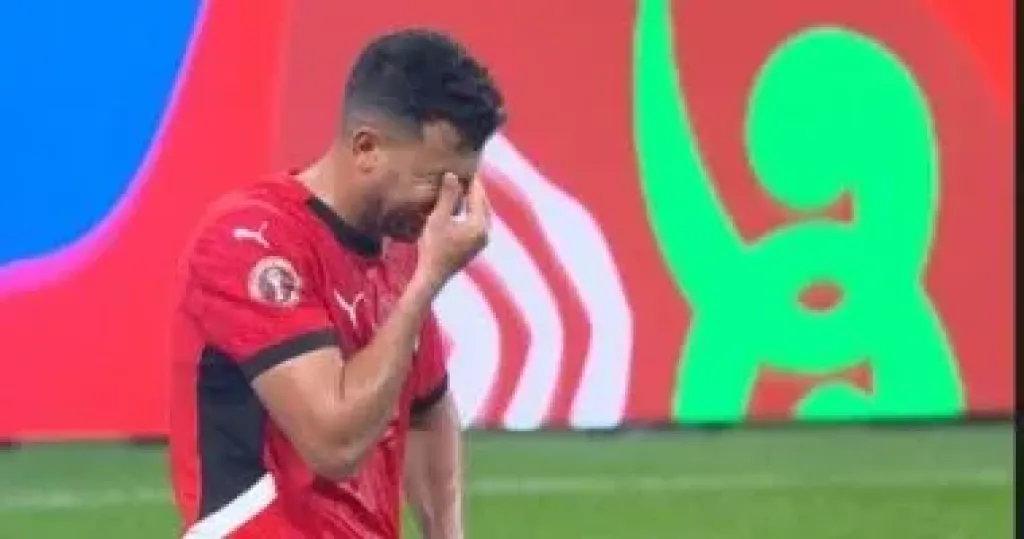 الحزن يسيطر على لاعبى المنتخب المصرى عقب الخسارة أمام السنغال