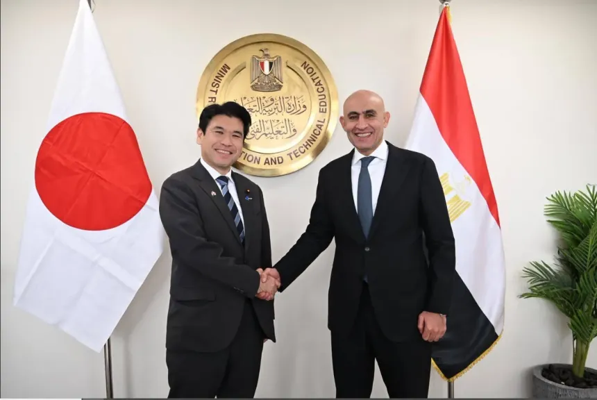 تنفيذا لتوجيهات الرئيس..وزير التعليم يبحث مع نظيره الياباني آفاق جديدة للتعاون التعليمي