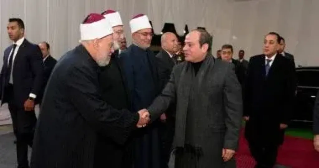 الرئيس السيسى يفتتح مسجد العزيز الحكيم بالمقطم بحضور كبار المسئولين