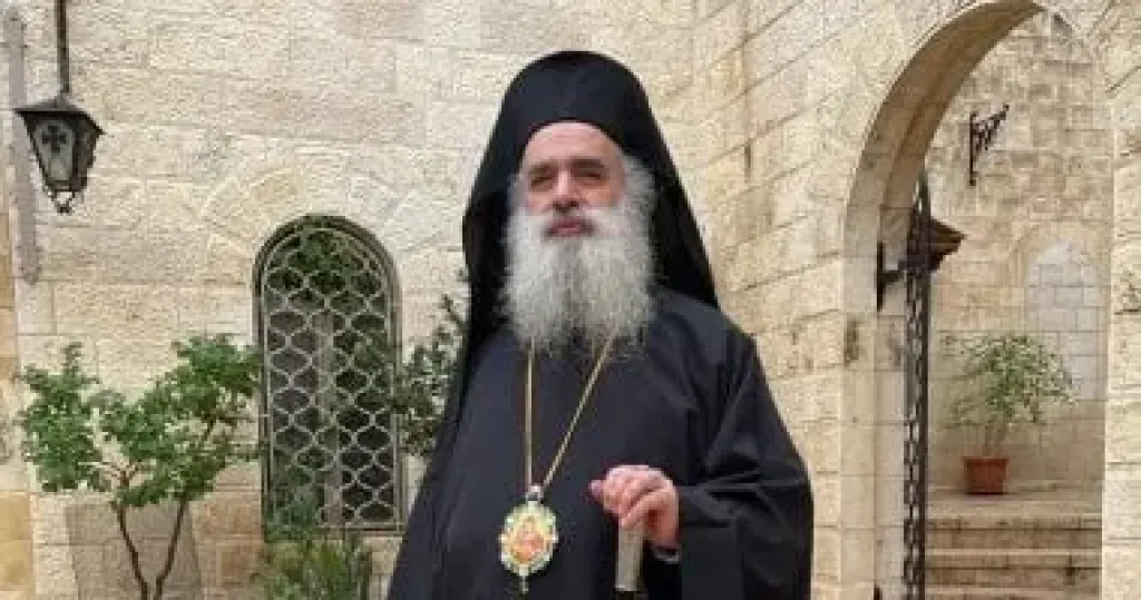 مطران القدس يوجه رسالة لترامب: حماية المسيحيين بفلسطين تبدأ بإنهاء الاحتلال