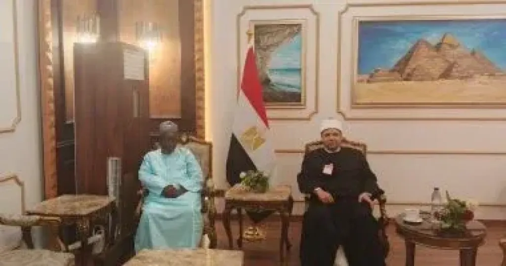 وصول مفتي الكاميرون إلى القاهرة للمشاركة في المؤتمر المجلس الأعلى للشئون الإسلامية