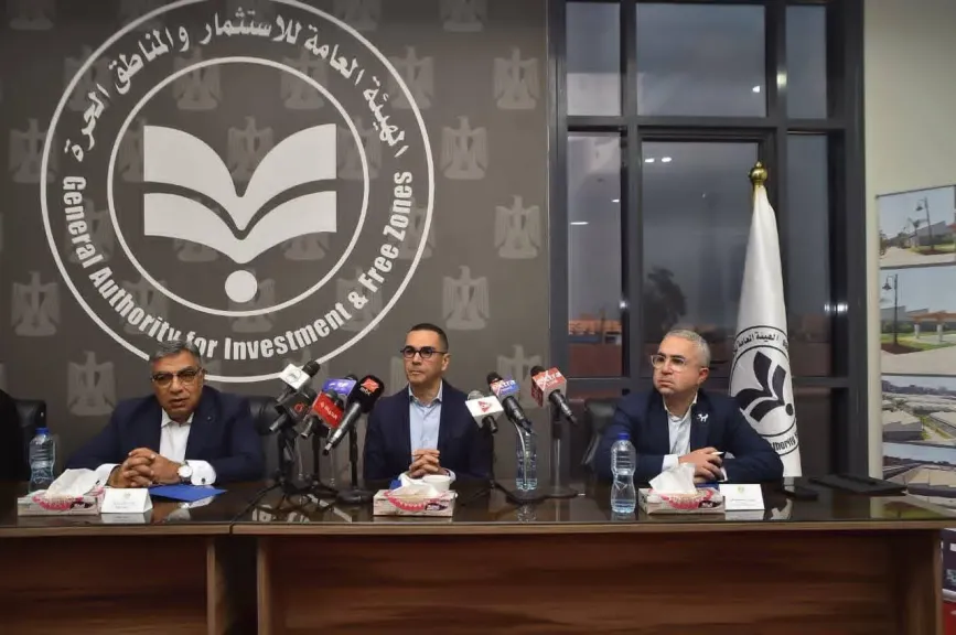 الخطيب يعقد لقاءً مع مستثمري المنطقة الاستثمارية بميت غمر