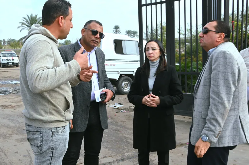 محافظ البحيرة تتفقد المحطة الوسيطة بكفر الدوار وتتابع آليات جمع ونقل المخلفات