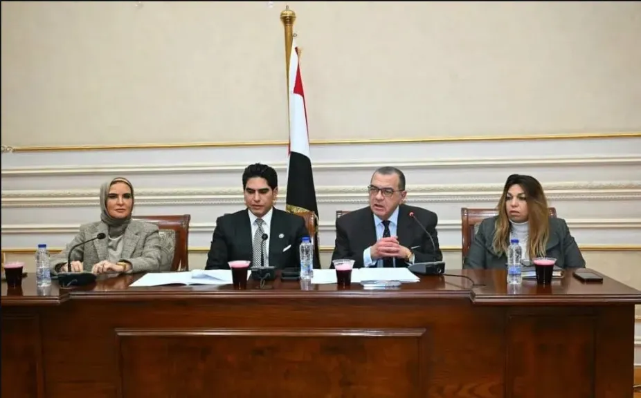 إقتصادية الشيوخ تواصل مناقشة تفعيل المجلس الأعلى للضرائب.. وتامر عبد الحميد يؤكد:خط الدفاع الأول عن الممولين