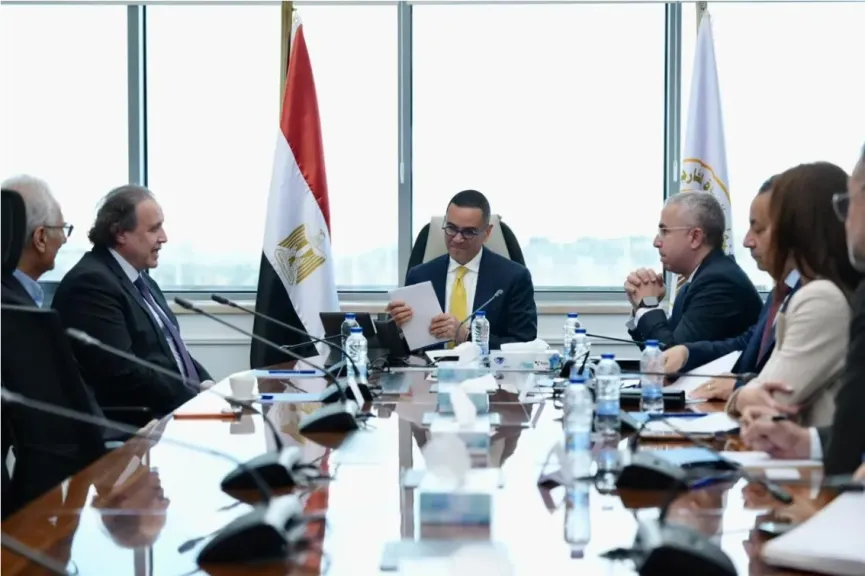 وزير الاستثمار يبحث مع رئيس مجموعة  Brandix  السيريلانكية خطط الشركة للاستثمار والتوسع بالسوق المصري