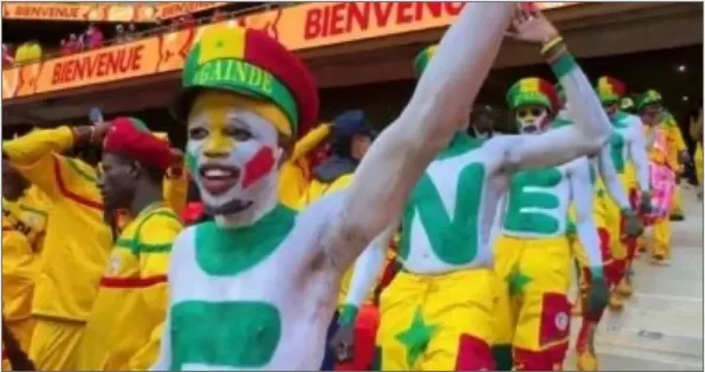 المغرب ضد السنغال.. توافد الجماهير على ملعب نهائى كأس أمم أفريقيا (صور)