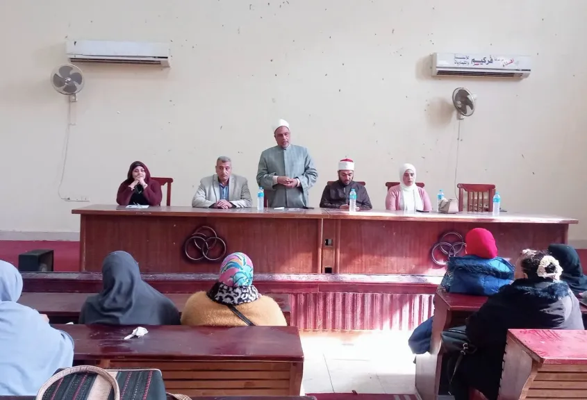 محافظ أسيوط يعلن تدشين مبادرة ”وحشتنا أخلاقنا” بمديرية الزراعة