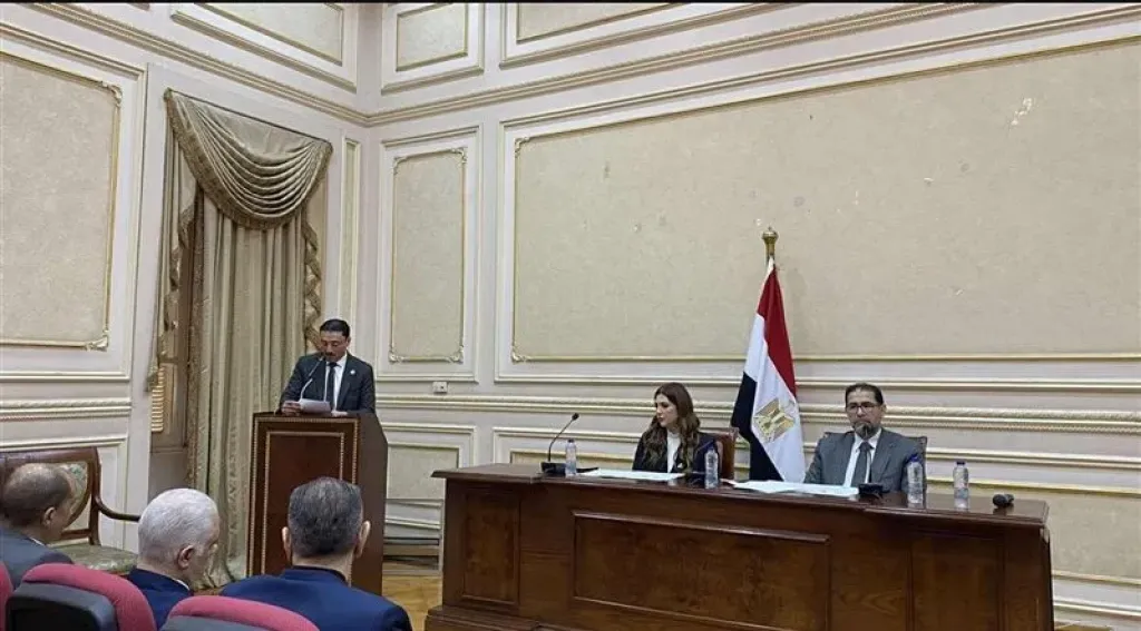 تعليم الشيوخ تناقش مقترح تعميم مسابقة دولة التلاوة على جميع المدارس