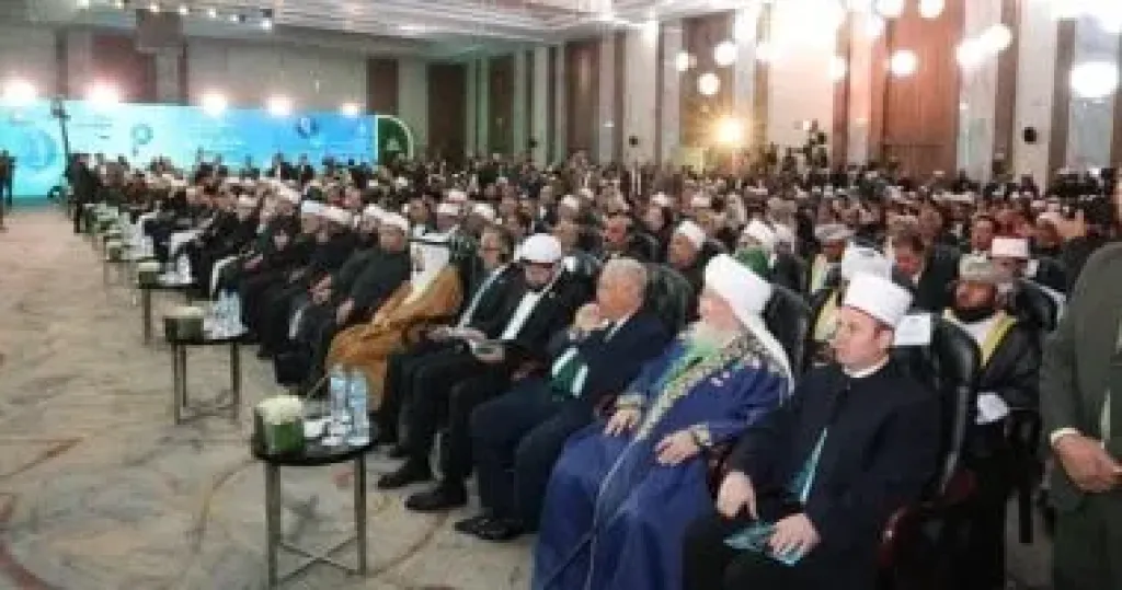 علماء الشريعة: وضع النبي صلى الله عليه وسلم دستورا للعمل يربط الدنيا بالآخرة