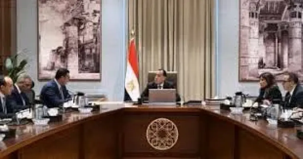 مدبولى يستعرض الخطة الزمنية لتنفيذ مشروع ”علم الروم” ومراحل تسليم الأراضى