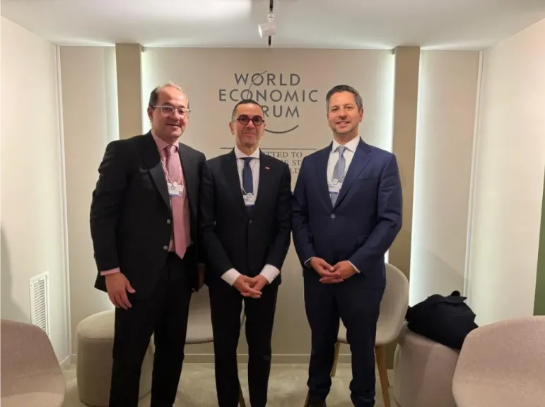 في إطار مشاركتهما في قمة دافوس بسويسرا.. وزيرا الاستثماروالمالية يعقدان لقاءا موسعا مع مسؤولى شركة Archer Aviation الأمريكية