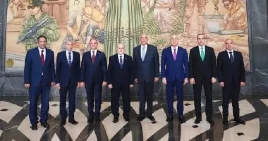 رئيس هيئة النيابة الإدارية يهنئ رئيس النواب.. ويؤكد: تعاون لدعم سيادة القانون