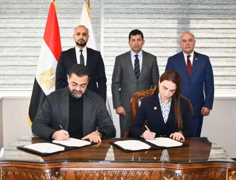 توقيع عقد لتأهيل 3000 شاب على مهارات القيادة المجتمعية