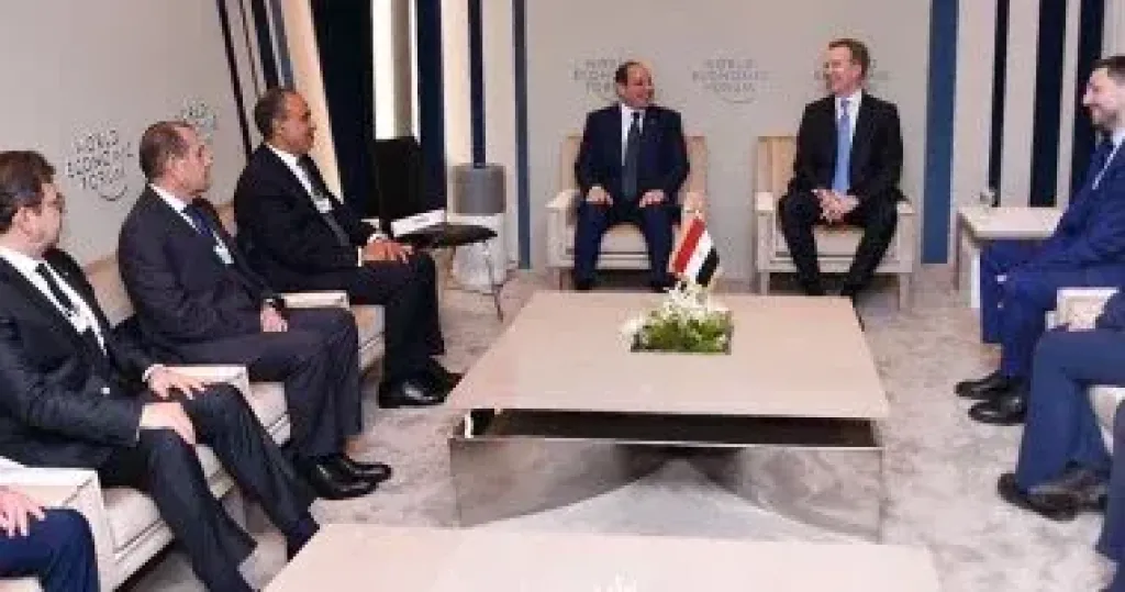 الرئيس السيسى يؤكد لقادة الأعمال الدوليين اهتمام الدولة بالتحول الرقمي وتوطين الصناعة