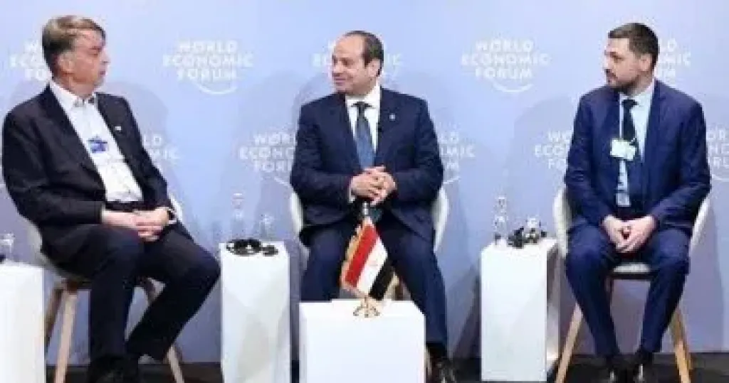 الرئيس السيسى يشارك فى جلسة حوارية مع نخبة من قادة الأعمال