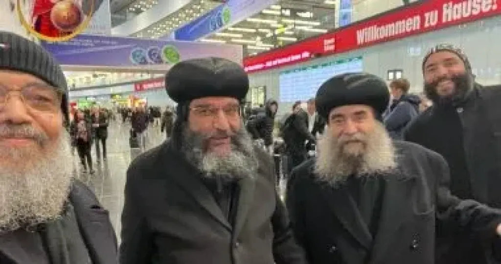 وصول سكرتير المجمع المقدس للنمسا للاطمئنان على صحة البابا تواضروس