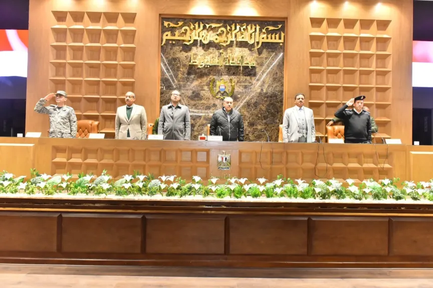 محافظ أسيوط يترأس المجلس التنفيذي ويصدر قرارات حاسمة لتسريع وتيرة العمل