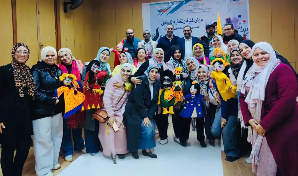 تصميم العرائس القفازية ضمن ورشة تنمية مهارات المتعاملين مع الطفل